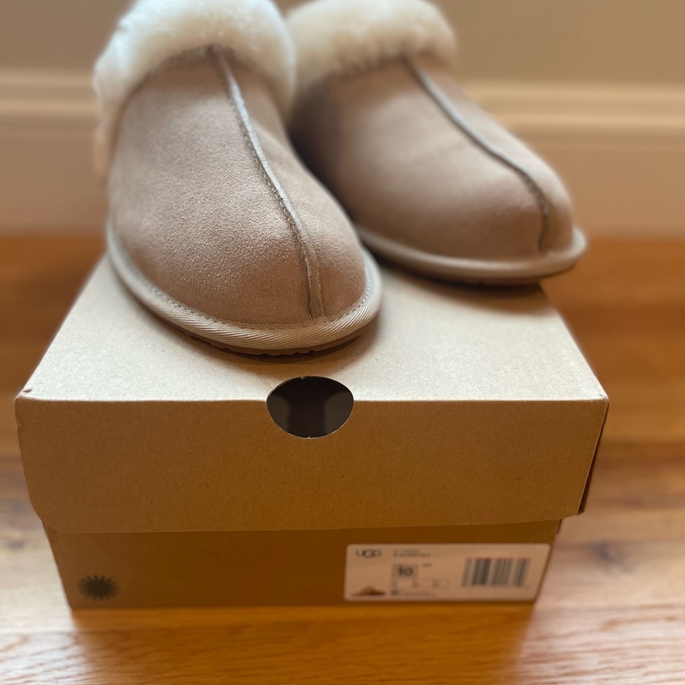 UGG Sand Scuffette II Slippers